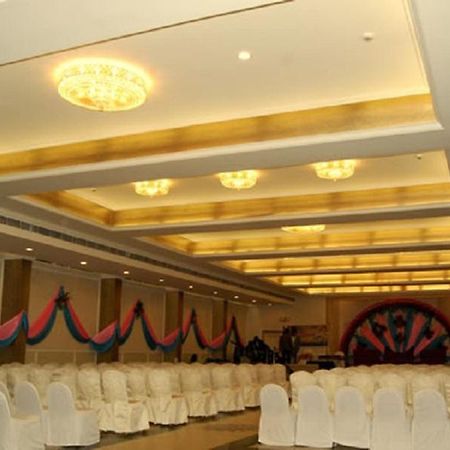 Hotel Royal Panna Shahjahanpur Ngoại thất bức ảnh