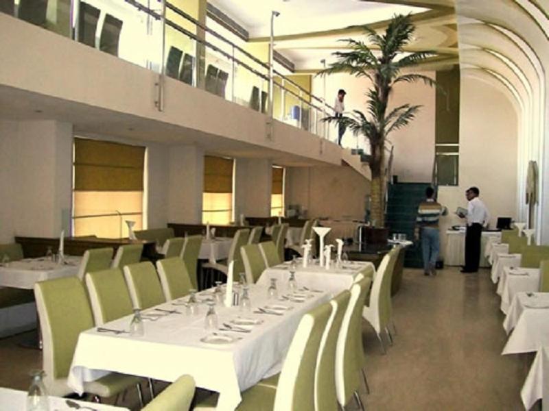 Hotel Royal Panna Shahjahanpur Ngoại thất bức ảnh