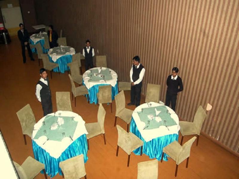 Hotel Royal Panna Shahjahanpur Ngoại thất bức ảnh