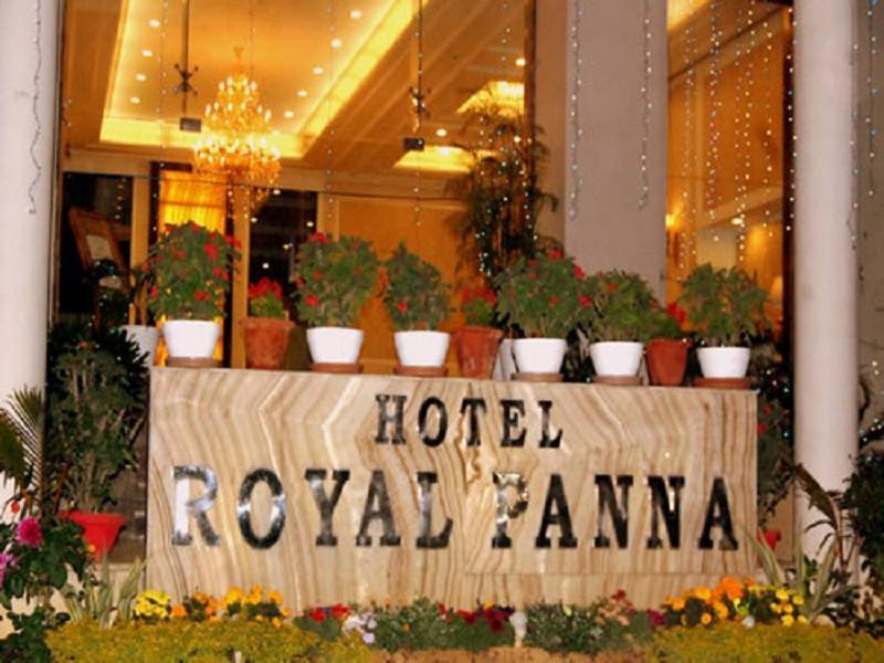 Hotel Royal Panna Shahjahanpur Ngoại thất bức ảnh